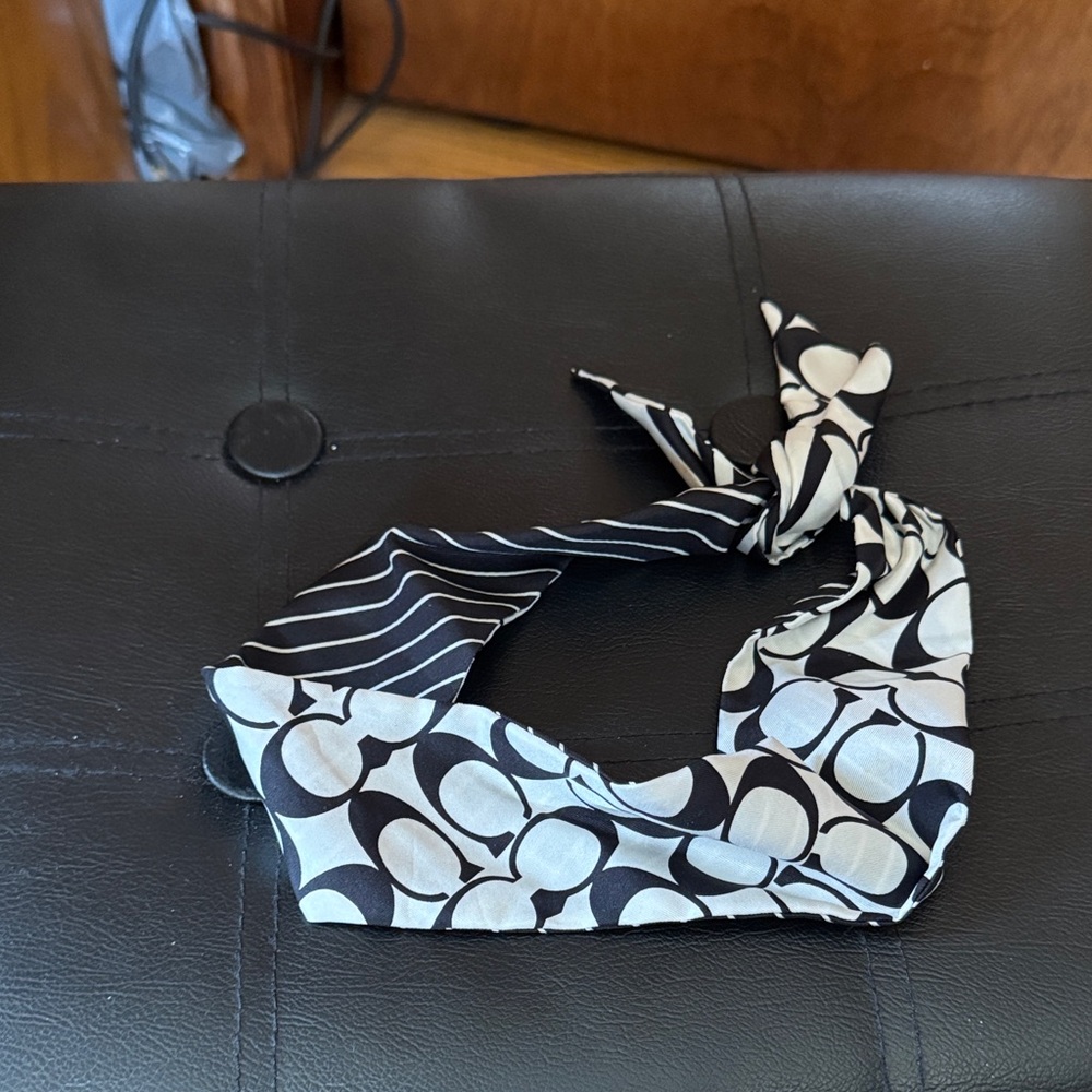 Coach Monochrome Patterned Hair Scarf